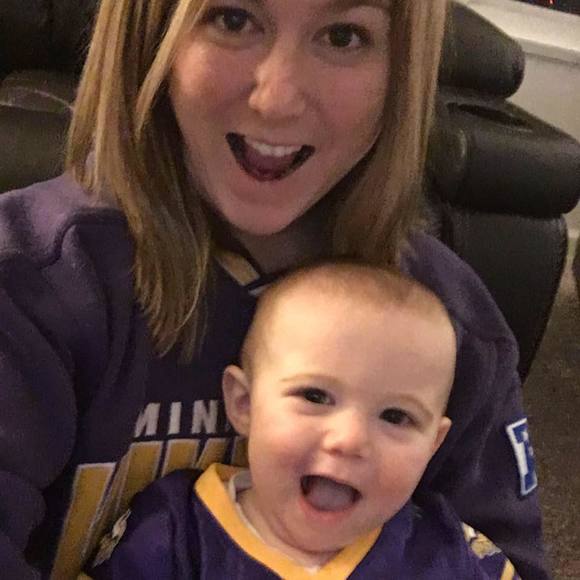 Meet your Posher, Chelsey - Picture 1 of 1